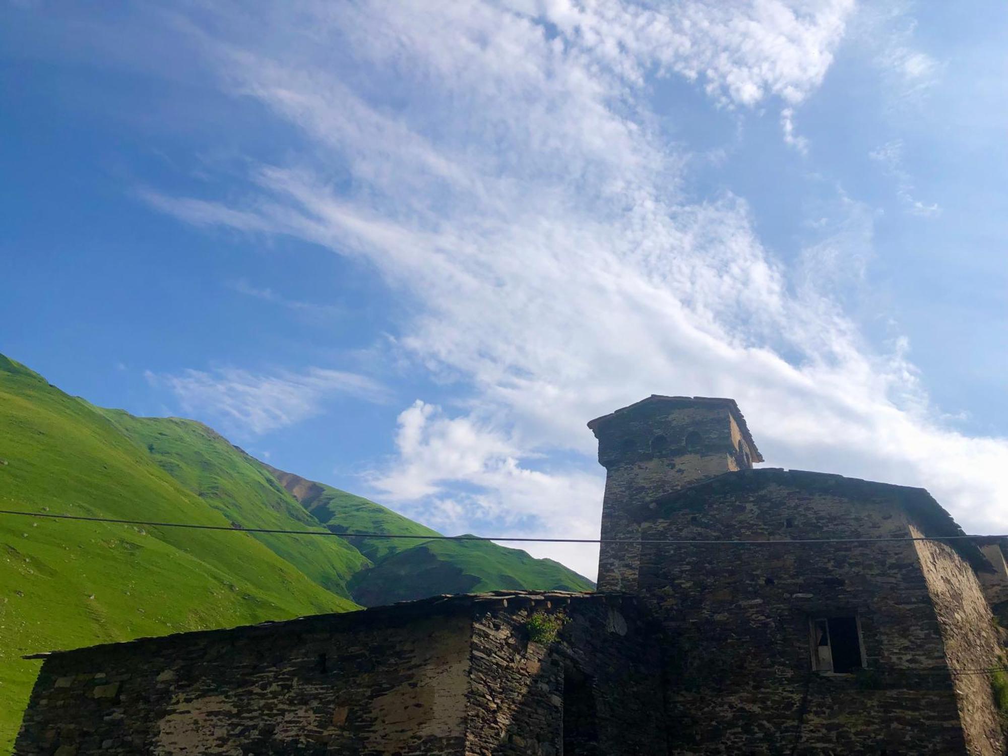 Old House Hotel Ushguli Exterior photo