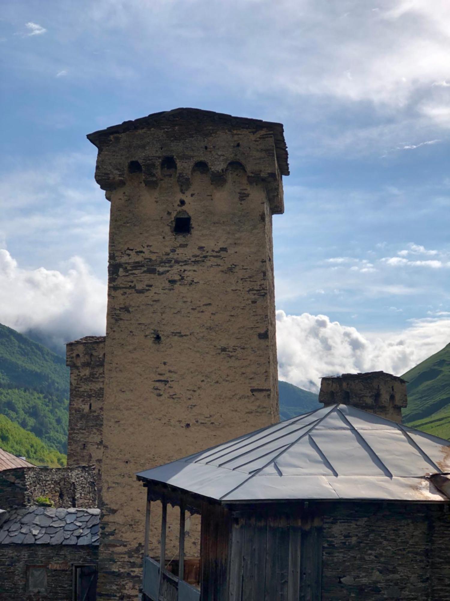 Old House Hotel Ushguli Exterior photo